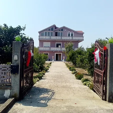 Maria For Rent Feeling Durres Xhafzotaj