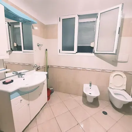 Maria For Rent Feeling Durres Βίλα