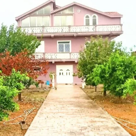 Villas For Rent Feeling Home * Xhafzotaj