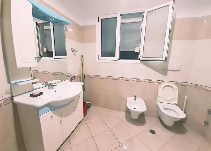 Maria For Rent Feeling Durres Willa