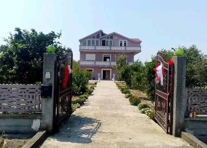 Maria For Rent Feeling Durres * Xhafzotaj